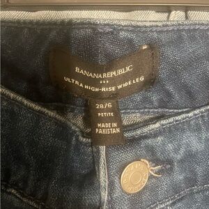 Banana Republic Women’s WIDE LEG trouser style Dark Blue Denim Jeans Sz 28P NWT